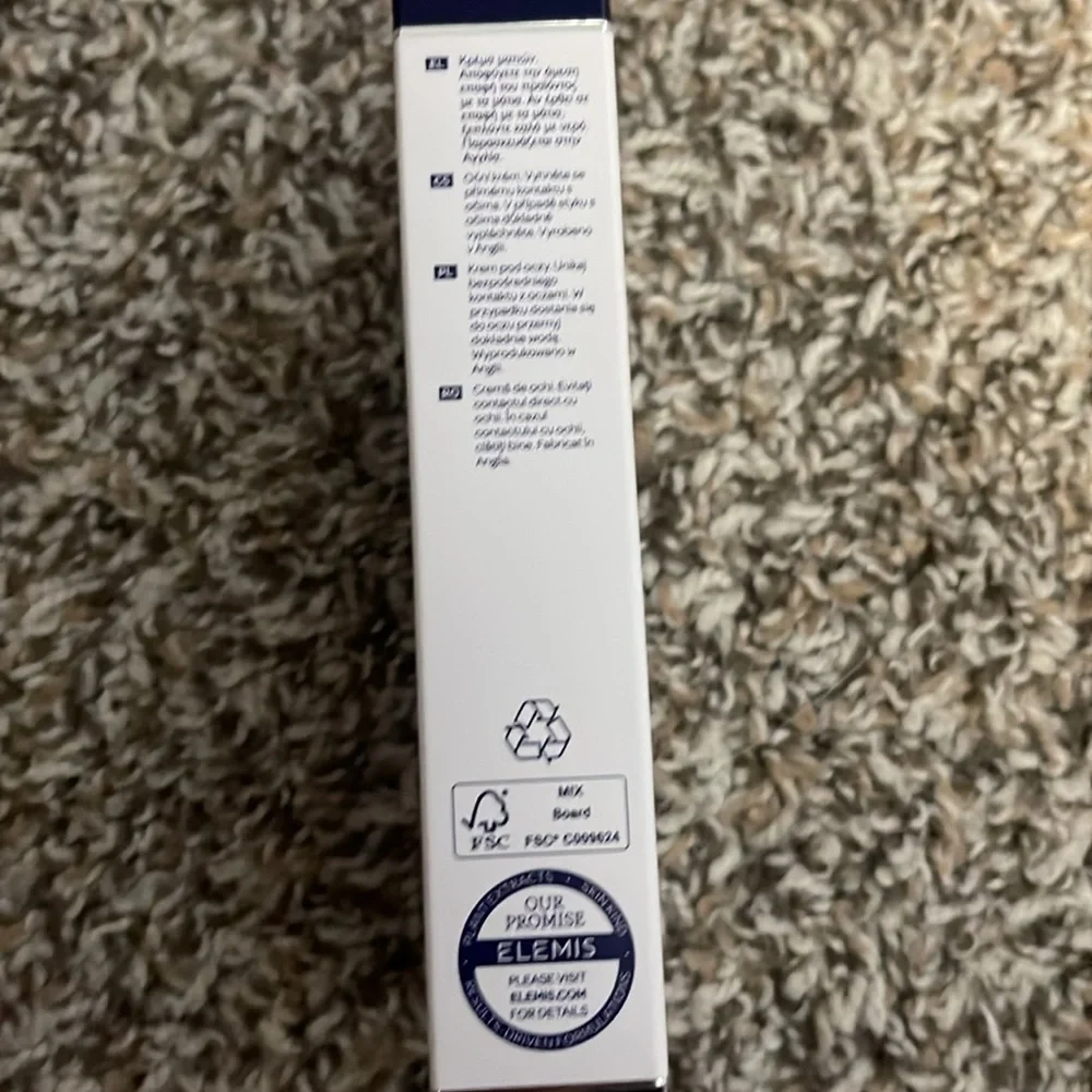 ELEMIS Peptide4 Eye Recovery Cream - White and Blue